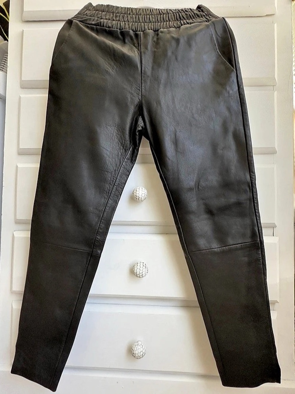 NWT LAMARQUE NINETA Black Leather Pull-On Pants Size 2